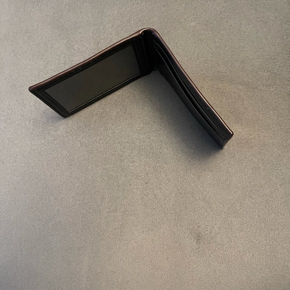 Coach bi fold wallet - Picture 2 of 6